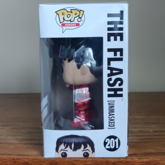 Funko Pop 201 - The Flash (Unmasked) - Picture 2 of 8